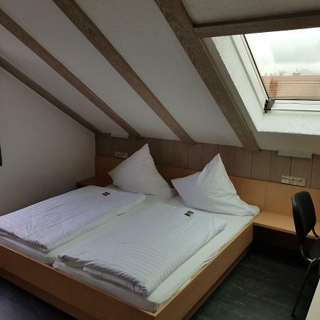 H41 Inn Hotel Garni Freiburg (Adults Only) กุนเดลฟิงเกน ภายนอก รูปภาพ