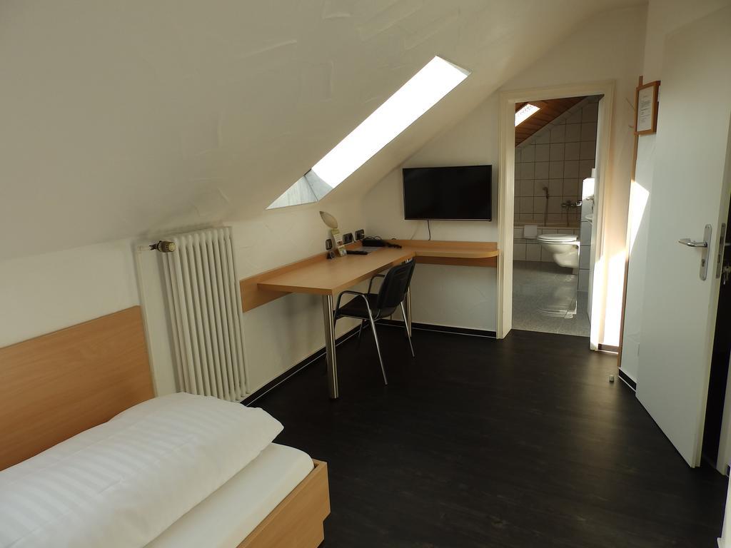 H41 Inn Hotel Garni Freiburg (Adults Only) กุนเดลฟิงเกน ภายนอก รูปภาพ
