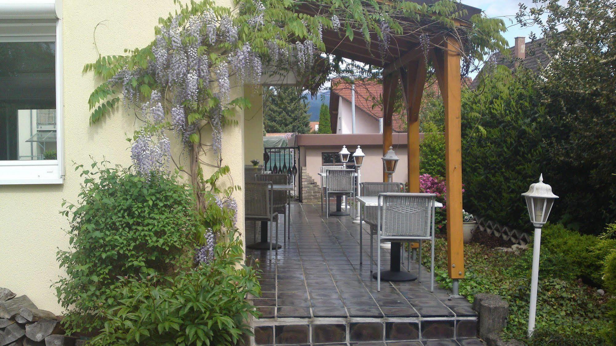 H41 Inn Hotel Garni Freiburg (Adults Only) กุนเดลฟิงเกน ภายนอก รูปภาพ