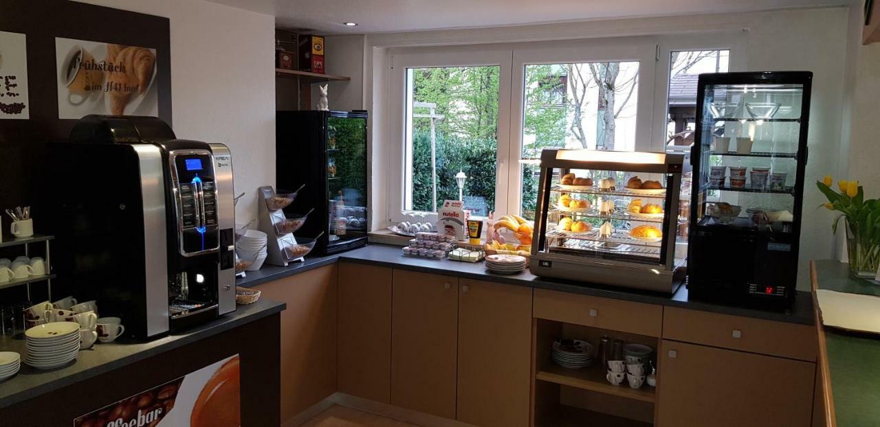 H41 Inn Hotel Garni Freiburg (Adults Only) กุนเดลฟิงเกน ภายนอก รูปภาพ